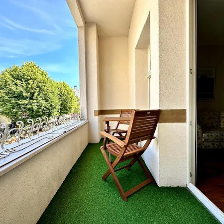 Na Monte Cassino 42 *