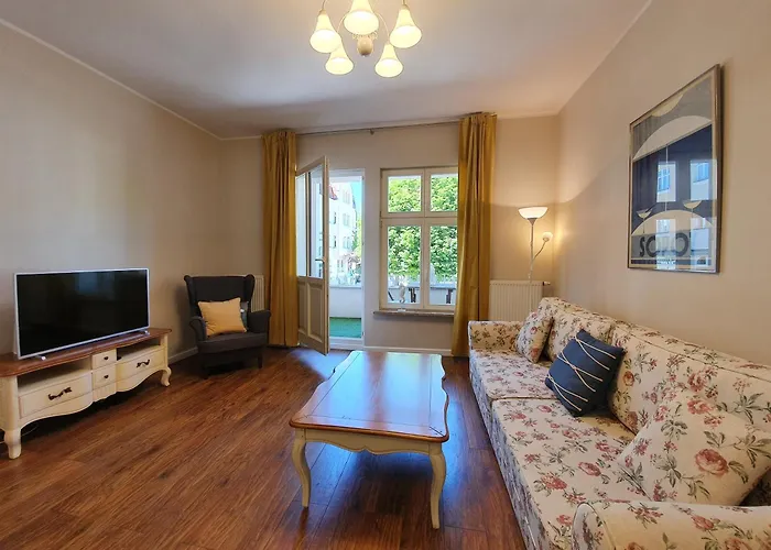 Na Monte Cassino 42 *